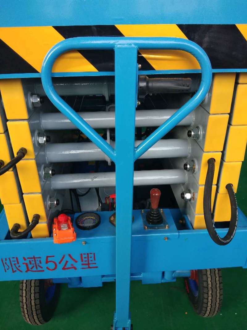 新疆辅助行走式升降平台